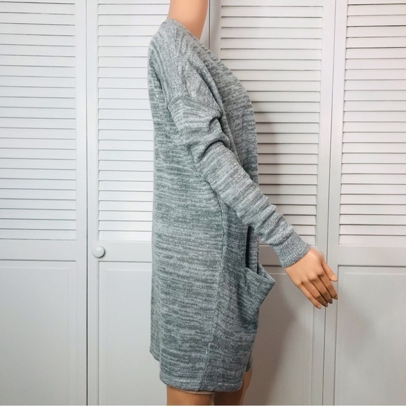 Price firm EXPRESS Gray Knit Open Front Long Sleeve Cardigan Size Medium - Picture 2 of 7